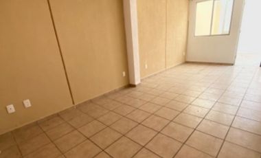 Hermosa casa en venta al lado de jardín y vista