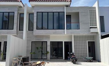 Rumah Mewah 2 Lantai lokasi strategis poros andi jemma makassar
