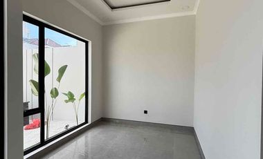 Rumah Mewah 2 Lantai lokasi strategis poros andi jemma makassar