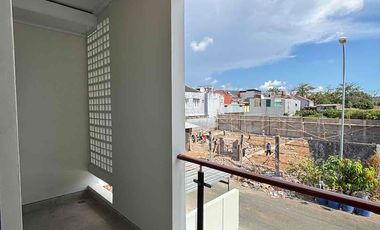 Rumah Mewah 2 Lantai lokasi strategis poros andi jemma makassar