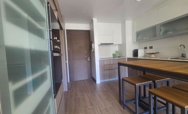 Se Vende Departamento  de 2 habitaciones estilo mariposa + estacionamiento - semi nuevo en San Pedro De La Paz