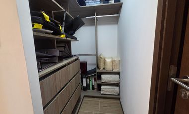 Se Vende Departamento  de 2 habitaciones estilo mariposa + estacionamiento - semi nuevo en San Pedro De La Paz