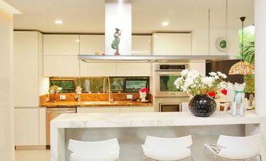 VENTA HERMOSA CASA EN SAN LUCAS, MEDELLIN