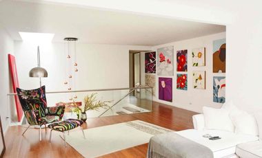 VENTA HERMOSA CASA EN SAN LUCAS, MEDELLIN