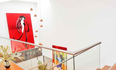 VENTA HERMOSA CASA EN SAN LUCAS, MEDELLIN