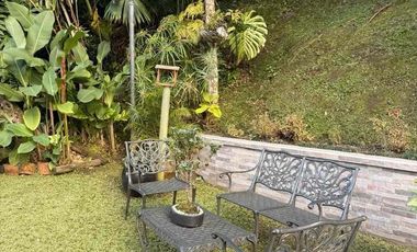 VENTA HERMOSA CASA EN SAN LUCAS, MEDELLIN