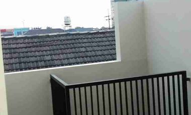 Rumah dijual Pondok Tjandra Indah Rungkut lokasi strategis raya MERR