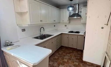 ARRIENDO CASA  GRANDE CON PISCINA