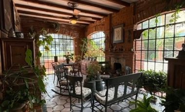 PRECIOSA CASA EN VENTA EN LA COLONIA EL MIRADOR LA CALERA