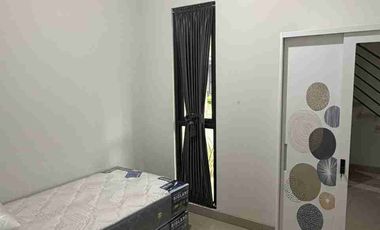 Disewakan Rumah Full Furnished (Baru Renov) Cluster Magenta Summarecon Bekasi