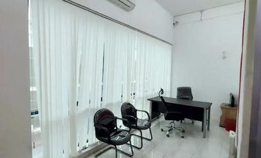 Ruko bagus di Peterongan Plaza