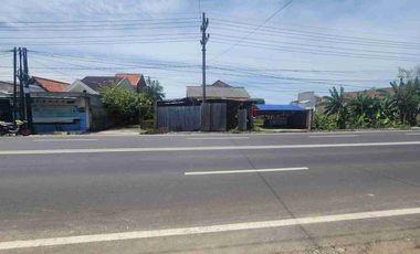 Dijual via lelang gudang hitung tanah di Menganti Gresik