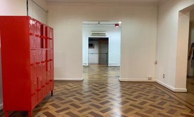 ARRIENDO OFICINA METRO EL GOLF