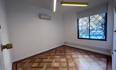 ARRIENDO OFICINA METRO EL GOLF