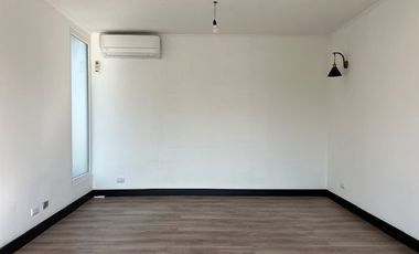 CASA ARRIENDO VITACURA, LAS HUALTATAS/ LO MATTA