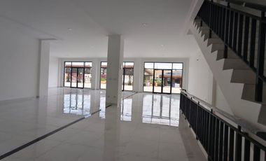 Ruko Ebony Island Batavia Pik, Uk 4,5X18 (3 Lantai) Gandeng Murah