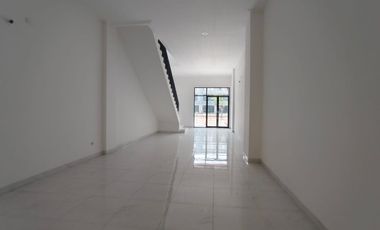 Ruko Ebony Island Batavia Pik, Uk 4,5X18 (3 Lantai) Gandeng Murah