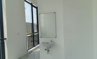 Ruko Ebony Island Batavia Pik, Uk 4,5X18 (3 Lantai) Gandeng Murah