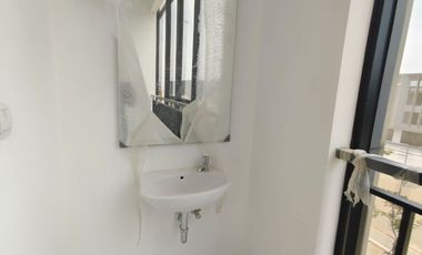 Ruko Ebony Island Batavia Pik, Uk 4,5X18 (3 Lantai) Gandeng Murah