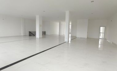 Ruko Ebony Island Batavia Pik, Uk 4,5X18 (3 Lantai) Gandeng Murah