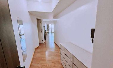 FOR SALE: 2-BEDROOM CONDO – THE RISE MAKATI