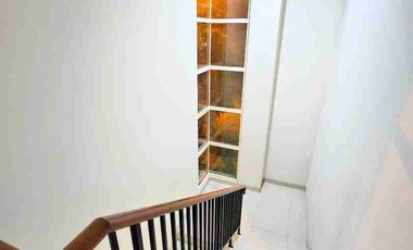 Jual Rumah 2 Lantai Homey Cluster One West Harapan Indah