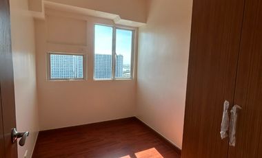 SPACIOUS 3 BEDROOM READY TO MOVE IN PALM BEACH WEST PASAY NEAR MOA