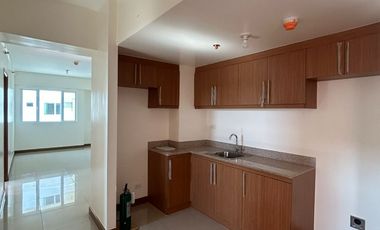 SPACIOUS 3 BEDROOM READY TO MOVE IN PALM BEACH WEST PASAY NEAR MOA