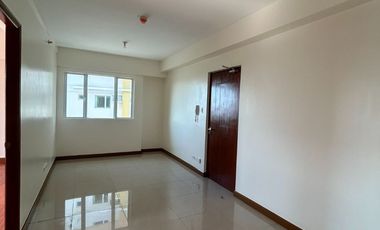 SPACIOUS 3 BEDROOM READY TO MOVE IN PALM BEACH WEST PASAY NEAR MOA