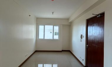 SPACIOUS 3 BEDROOM READY TO MOVE IN PALM BEACH WEST PASAY NEAR MOA