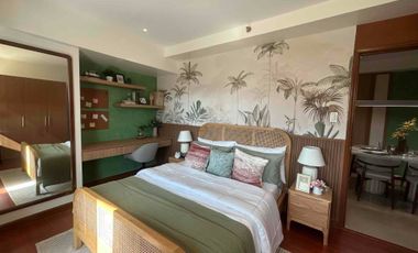 SPACIOUS 3 BEDROOM READY TO MOVE IN PALM BEACH WEST PASAY NEAR MOA