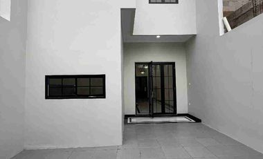 Rumah Baru Mewah 3+1 KT Di Grand Depok City