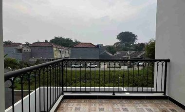 Rumah Baru Mewah 3+1 KT Di Grand Depok City