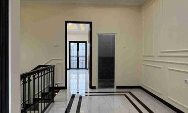 Rumah Baru Mewah 3+1 KT Di Grand Depok City