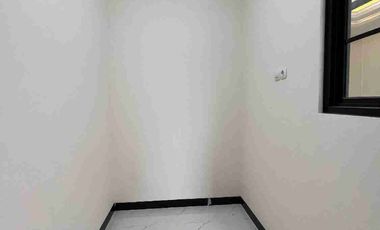 Rumah Baru Mewah 3+1 KT Di Grand Depok City