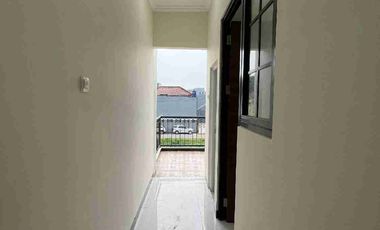 Rumah Baru Mewah 3+1 KT Di Grand Depok City