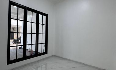 Town house mewah 800 meter ke pintu tol pancoran mas