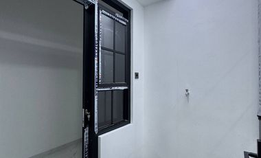 Town house mewah 800 meter ke pintu tol pancoran mas