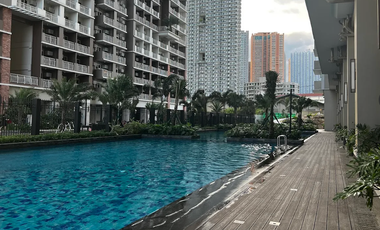 Furnished 2- bedroom unit , facing the Amenities at Fairlane residences Kapitolyo