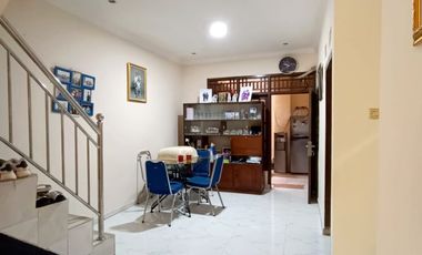 Like New! Rumah 2 Lantai Pondok Kelapa Termurah, SHM, 1,25 M, Bebas Banjir ⭐ AC59