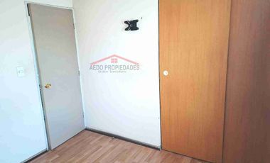 Se Vende Funcional Casa de dos pisos, en Villa Príncipe de Gales, comuna de La Calera, Región de Valparaíso.