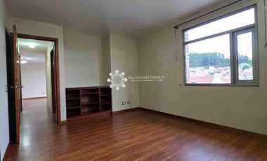 EN VENTA - DEPARTAMENTO CON 2 DORMITORIOS Y BALCÓN, SECTOR Av . Gran Colombia, Calle Mariscal Lamar