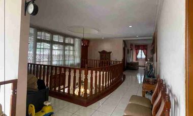 Dijual Rumah Luas Teduh dan Nyaman di Jakarta Barat