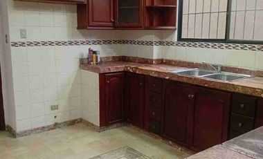 Kennedy Norte,alquiler casa de 2 plantas, para oficina