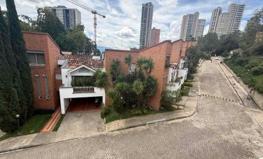 ARRIENDO CASA EN EL POBLADO/ MEDELLIN, SAN LUCAS