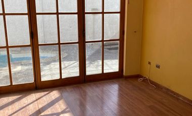 SE ARRIENDA HERMOSA CASA SIN MUEBLES EN VILLA CERRADA - SECTOR TOTTUS LOS CARRERAS