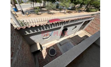Venta De Amplia Casa En Urb. Monterrico//ID: 1178350
