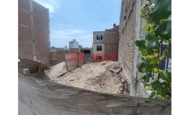 TERRENO CON UBICACIÓN PRIVILEGIADA CERCA A LA UNIVERSIDAD RICARDO PALMA Y PARQUE DE LA AMISTAD