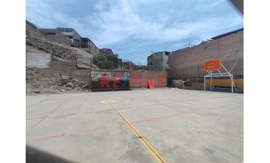 TERRENO CON UBICACIÓN PRIVILEGIADA CERCA A LA UNIVERSIDAD RICARDO PALMA Y PARQUE DE LA AMISTAD