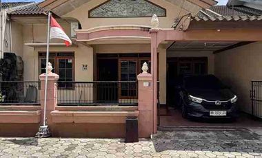 RUMAH NYAMAN DAN STRATEGIS DENGAN TANAH LUAS DALAM RINGROAD DI DEKAT GEDONGKUNING